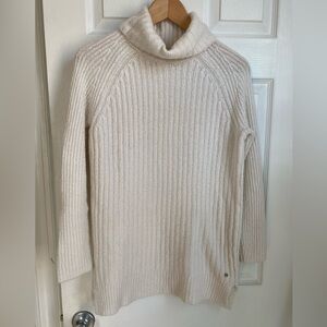 Eddie Bauer Cream Ribbed Turtleneck Sweater